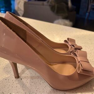 Gorgeous Pink Bow heels